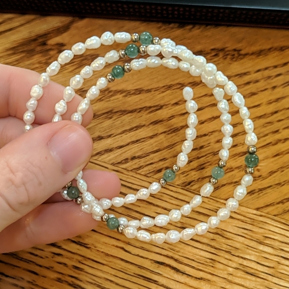 Pearl and Nephrite Wrap Bracelet - Picture 2 of 2